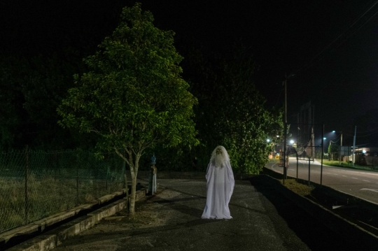 Penampakan ''Hantu Kakek'' yang Takuti Warga Keluyuran Saat Lockdown Malaysia