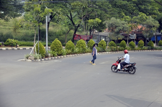 Lalu Lintas Tangerang Selatan di Hari ke-3 PSBB