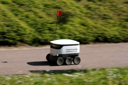 Bila Robot Gantikan Peran Manusia Sebagai Kurir di Tengah Pandemi