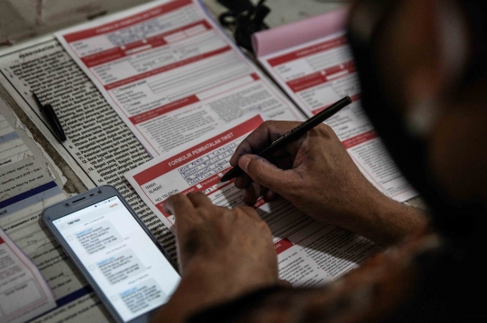 Pemerintah Larang Mudik, Warga Antre Pembatalan Tiket Kereta