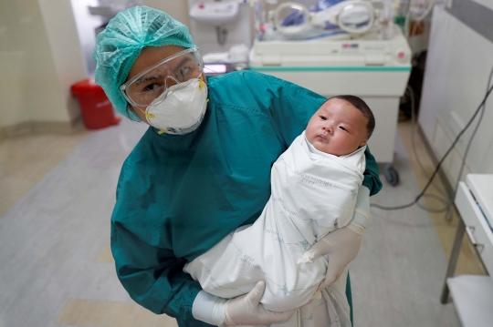 Bayi Satu Bulan di Thailand Sembuh dari Covid-19