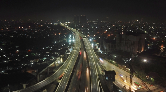 Antisipasi Pemudik, Jalan Tol Layang Jakarta-Cikampek Ditutup