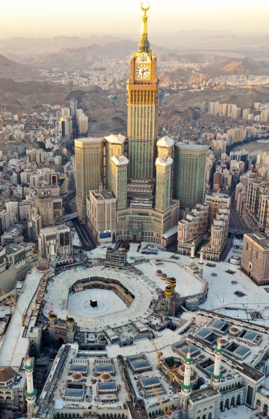 Masjidil Haram Sepi di Hari Pertama Ramadan