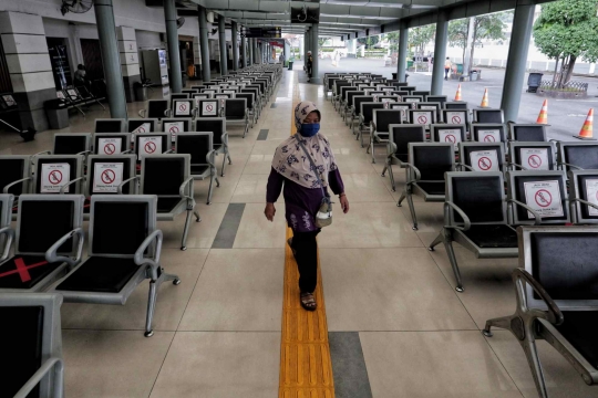 Suasana Stasiun Pasar Senen Usai Larangan Mudik