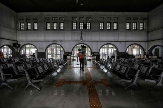 Suasana Stasiun Pasar Senen Usai Larangan Mudik