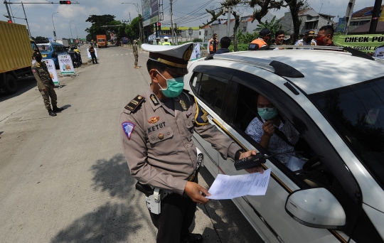 Polantas Bogor Cegat Pemudik di Perbatasan Wilayah