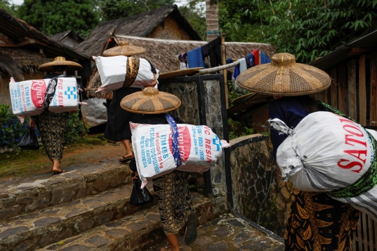 Menengok Aktivitas Suku Baduy di Tengah Pandemi