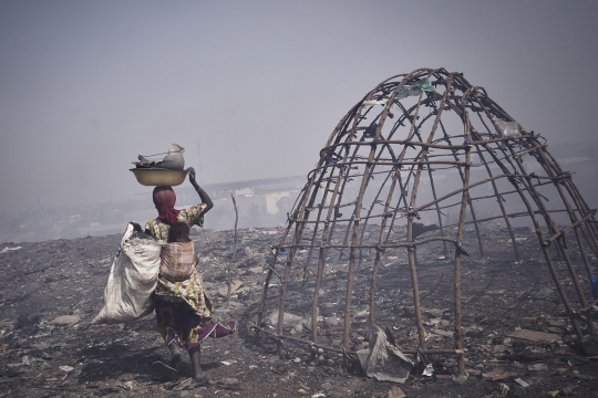 Meratapi Kamp Pengungsian di Mali Ludes Terbakar
