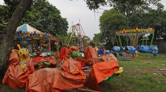 Senyap Pasar Malam di Depok Akibat Corona