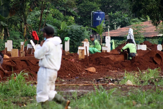 Area Baru Pemakaman Korban Covid-19 di TPU Pondok Ranggon