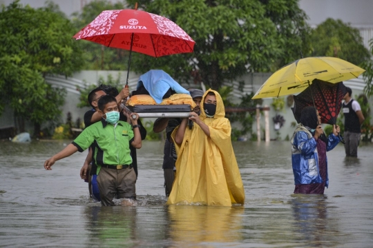 Banjir Landa Banda Aceh