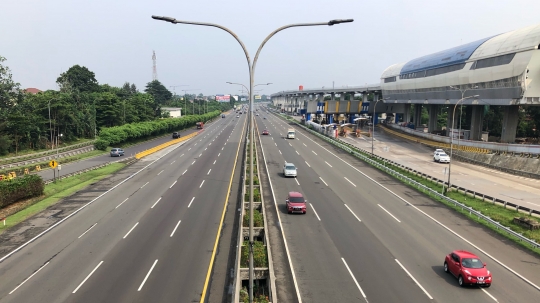 PSBB, Lalu Lintas Jalan Tol Dalam Kota Berkurang Hingga 60 Persen