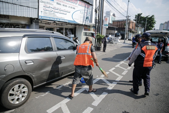 Sanksi Sosial Pelanggar PSBB Jakarta