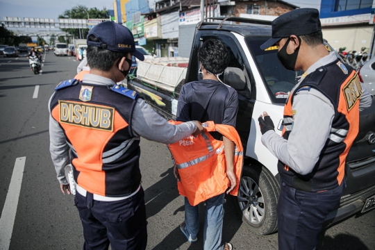 Sanksi Sosial Pelanggar PSBB Jakarta