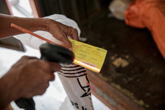 Pengiriman Paket Pos Jelang Lebaran Naik 20 Persen