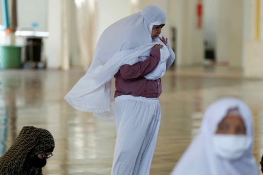 Thailand Izinkan Kembali Umat Muslim Jumatan di Masjid