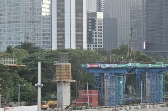 Pembangunan LRT Jabodebek di Tengah PSBB