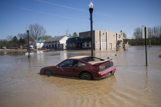 Dua Bendungan Jebol, Banjir Bandang Sapu Amerika Serikat