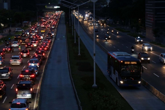 Jakarta Menuju Kenormalan Baru