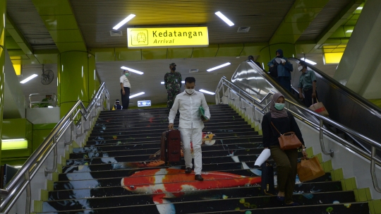 Penumpang Kereta Api Luar Biasa Wajib Membawa SIKM