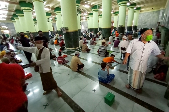 Masjid Kauman Semarang Kembali Gelar Salat Jumat di Tengah Pandemi