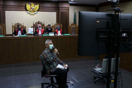 Ketua KPU Bersaksi di Sidang Suap PAW Anggota DPR