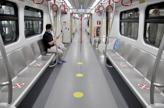 Kesiapan LRT Jakarta Sambut New Normal