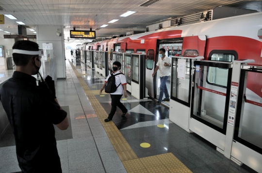 Kesiapan LRT Jakarta Sambut New Normal