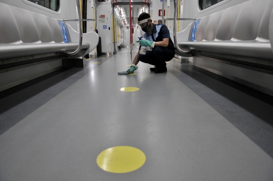 Kesiapan LRT Jakarta Sambut New Normal