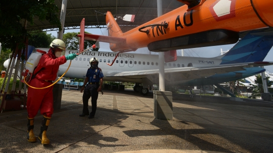 Sterilisasi TMII Jelang Dibuka Kembali