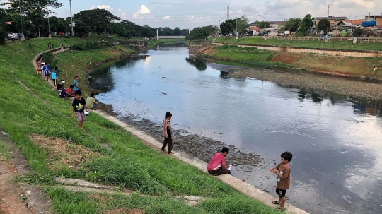 Melihat Keceriaan Anak-anak saat Masa PSBB Transisi di Cipinang Muara