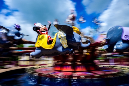 Disneyland Hong Kong Buka Kembali Setelah Tutup 5 Bulan