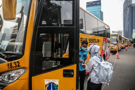 Dishub Kerahkan 50 Bus Sekolah untuk Urai Lonjakan Penumpang KRL
