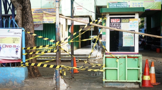 Suasana Pasar Minggu Usai Tiga Pedagang Positif Covid-19