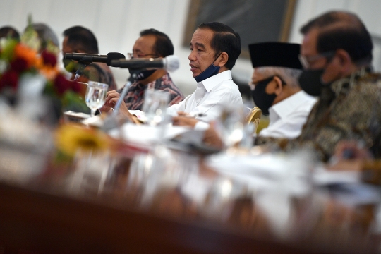 Jokowi Pimpin Ratas Antisipasi Karhutla Secara Tatap Muka
