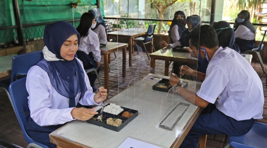 Simulasi Sekolah Menuju Kenormalan Baru
