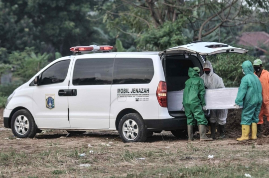 PSBB Transisi, Pemakaman Korban Covid-19 di TPU Tegal Alur Meningkat