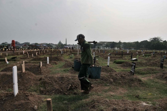 PSBB Transisi, Pemakaman Korban Covid-19 di TPU Tegal Alur Meningkat