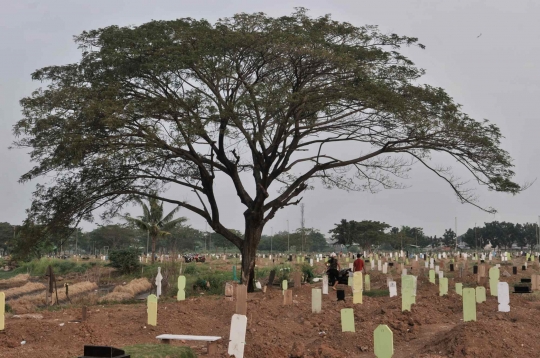 PSBB Transisi, Pemakaman Korban Covid-19 di TPU Tegal Alur Meningkat