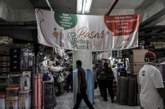 Pedagang di Pasar Tradisional Masih Marak Gunakan Plastik Sekali Pakai