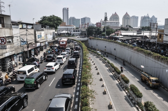 Kemacetan Mengular Imbas Underpass Senen Ditutup