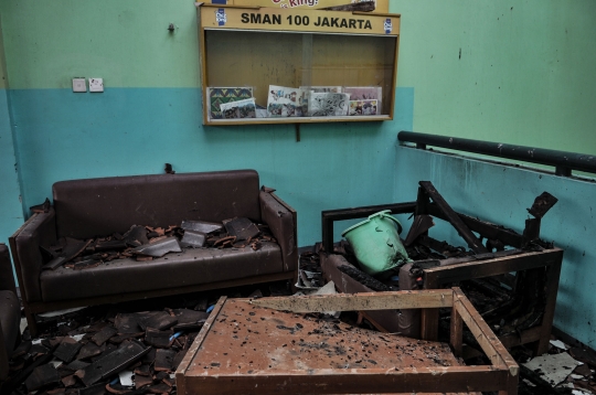Kondisi SMAN 100 Jakarta Ludes Dilalap Si Jago Merah