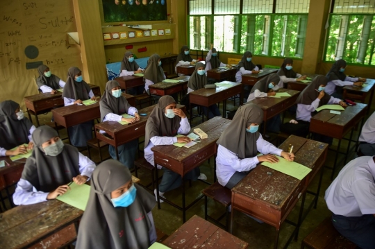 Antusiasme Siswa-siswi di Thailand Kembali Bersekolah