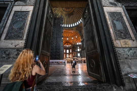 Menyusuri Museum Hagia Sophia, Bekas Katedral yang Akan Diubah Jadi Masjid