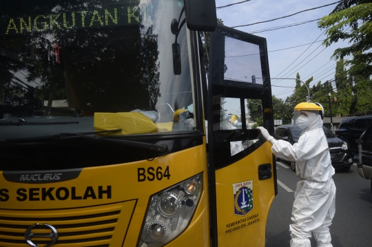 Bus Sekolah Beralih Fungsi untuk Angkut Pasien Covid-19