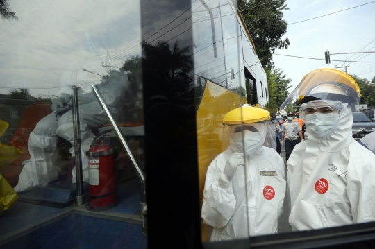 Bus Sekolah Beralih Fungsi untuk Angkut Pasien Covid-19