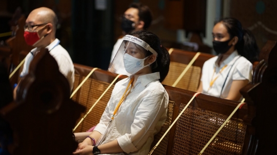 New Normal, Begini Suasana Ibadah Misa di Gereja Katedral