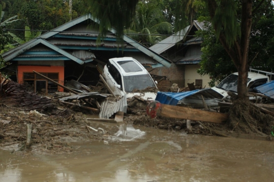 Kondisi Luwu Utara Porak Poranda Usai Disapu Banjir Bandang