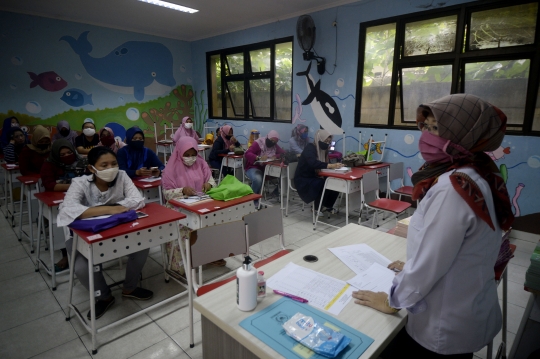 SDN Serua 3 Tangsel Sosialisasikan Belajar Online ke Wali Murid