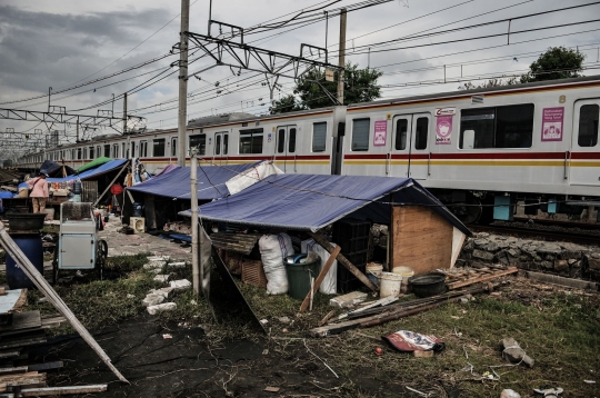 Nestapa Korban Penggusuran Kampung Bandan Bertahan di Tenda Pengungsian